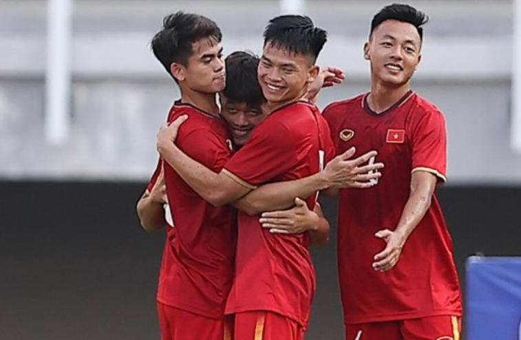 Các trận đấu khác trong ngày 1/3